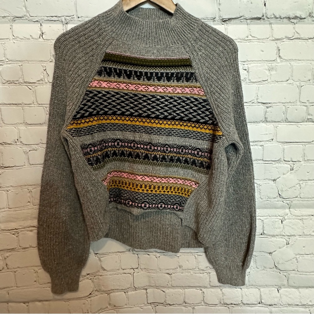 Ecot Gray Patterned Cropped Sweater - image 1